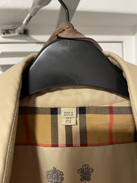 Burberry trench outlet gumtree