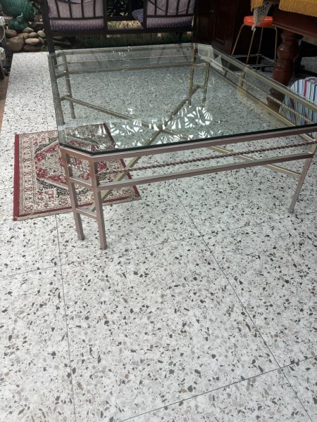 Large metal glass coffee table 62863383706369114