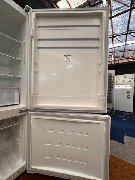 Kelvinator Bottom Mount Fridge Freezer 529L,6 months warranty 31125 L663016909035779113