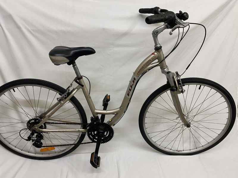 womens hybrid bike fuji