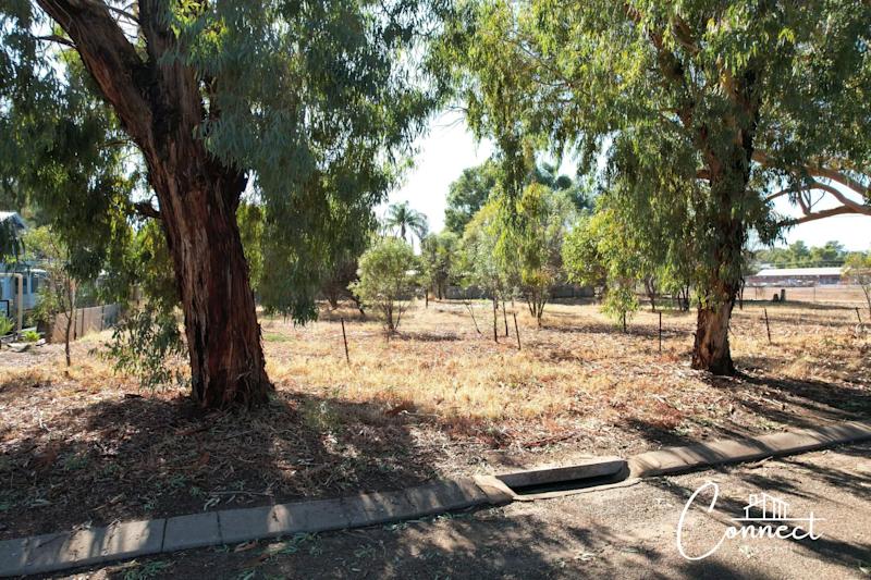 Vacant Land, step right up!62995741027459111