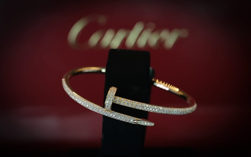 Louis Vuitton Diamond Clous Bangle Size 16 18ct White Gold 