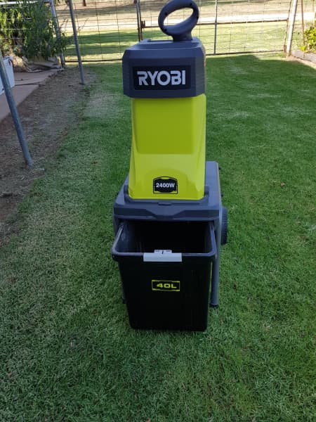 Ryobi™ 2400W Heavy Duty Crushing Electric Shredder Garden Mulcher