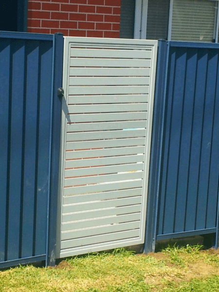 J&P Fencing 63012914555778111