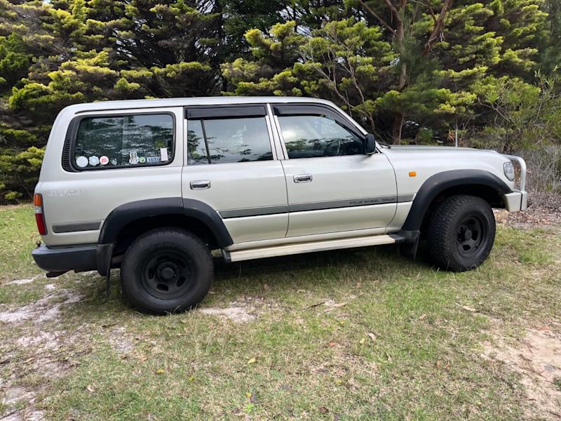 1995 TOYOTA LANDCRUISER GXL (4x4) 4 SP AUTOMATIC 4x4 4D WAGON62935688103809113