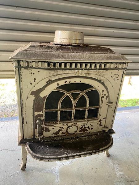 Old Wood Heater 63438609334658110