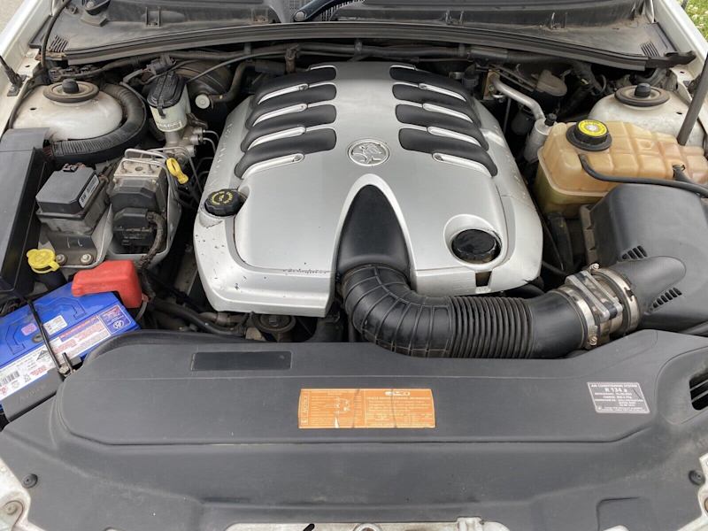2000 Holden Statesman International62936660498818112