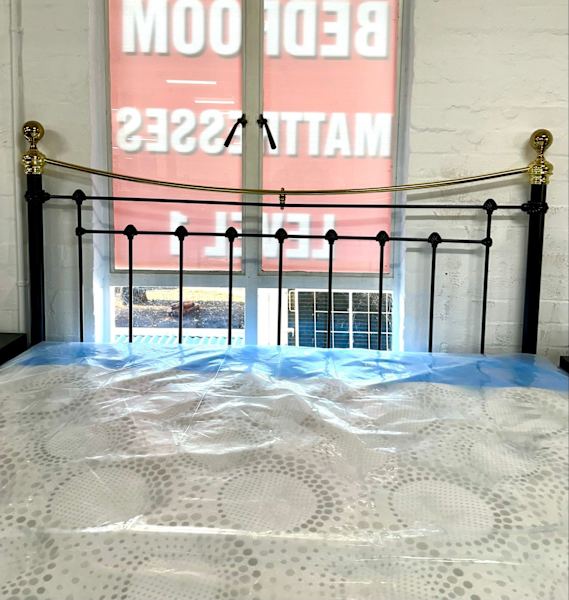 Gibralter King Bed62863371137410112