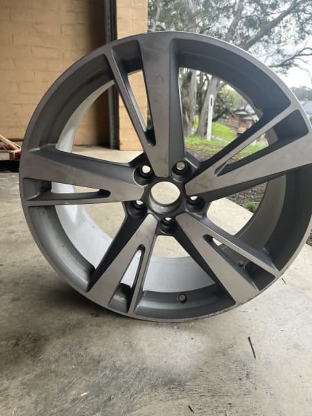 Audi RS3 2017 wheel RIM. Make an OFFER62938581799171111