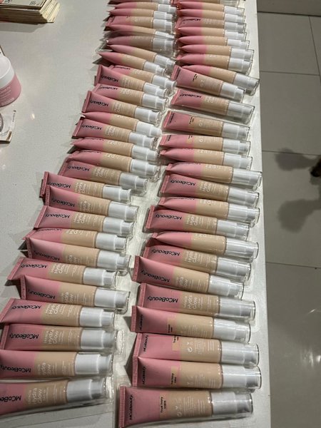 Make up foundation, colour true ivory62863392334594112