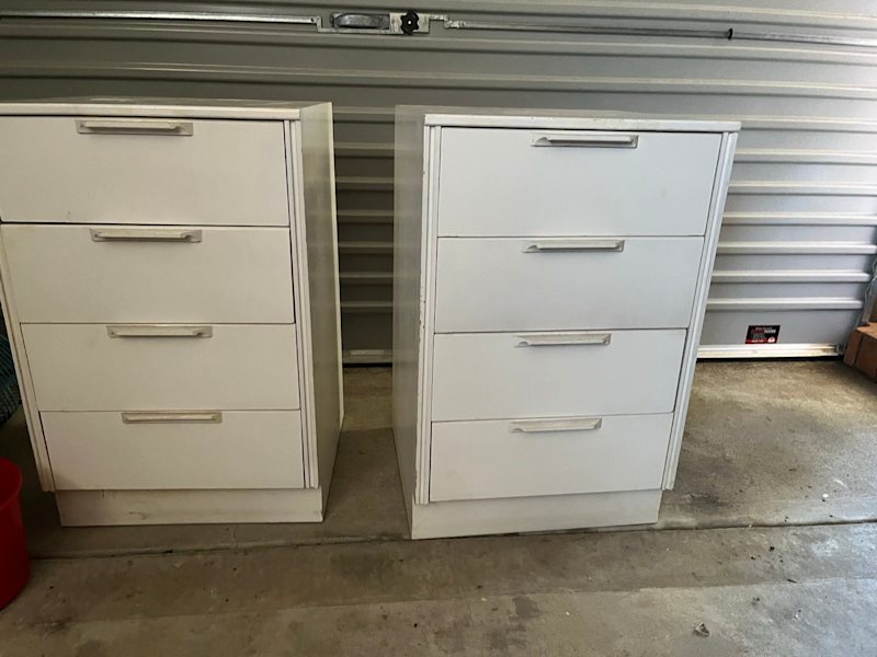 Bedroom drawers and mirror white62863840108673111