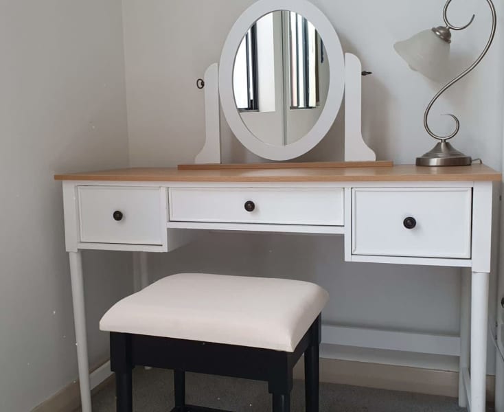 gumtree dressing table with mirror