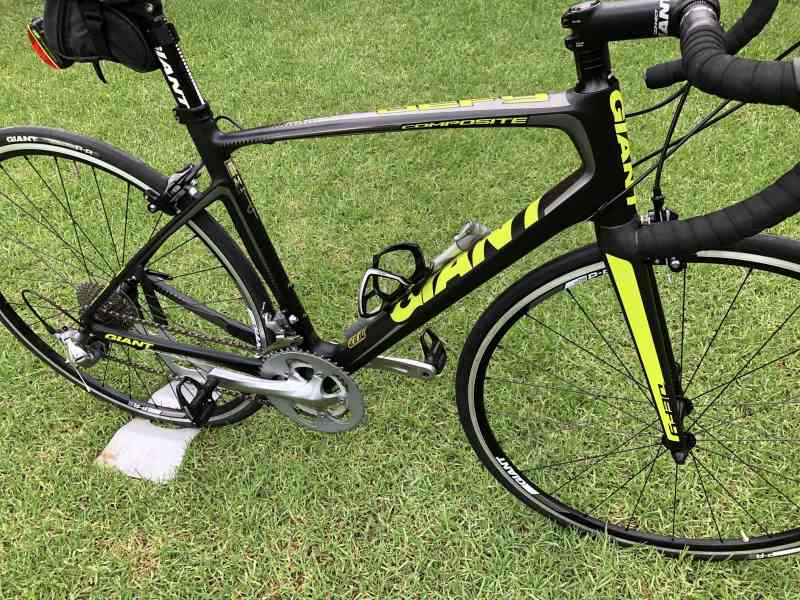 giant defy composite road bike