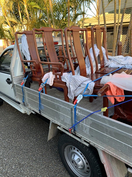 1 or 2 men and a Ute from V6 Removals63008481471361113