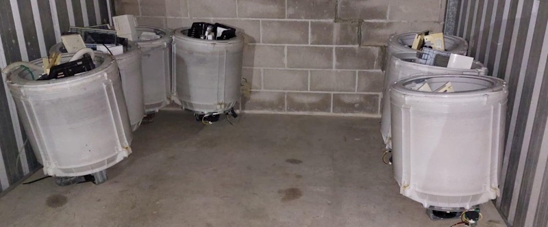 7 washing machine drums with motors attached FREE63022181729922112