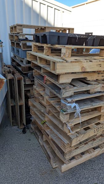 Pallets lots of pallets FREE pallets63011175059843116