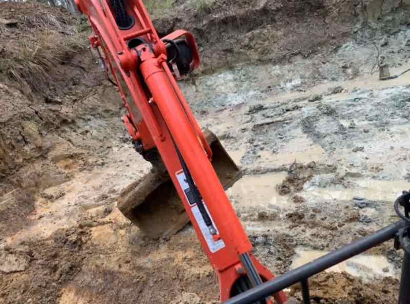 1.7T KUBOTA EXCAVATOR FOR DRY HIRE62863416457089113