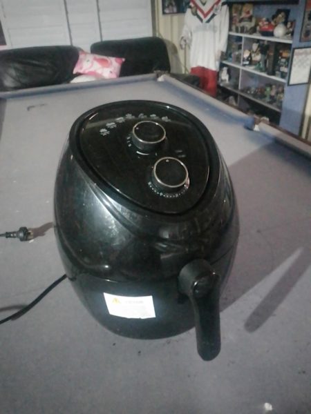 JOB LOT, heater, soundbars, airfryer $15 THE LOT BARGAIN63021730870403111
