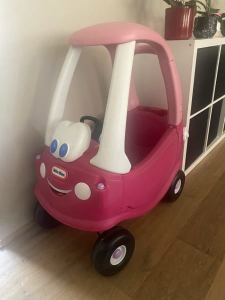 Pink cosy best sale coupe car