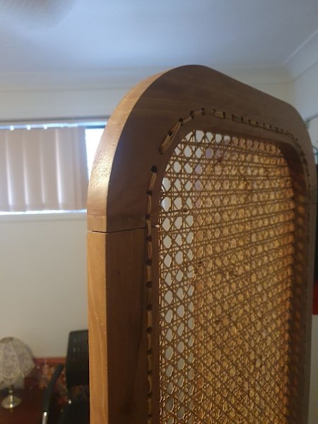 Solid Quality Timber Privacy Partition/Room Divider62863376628227112