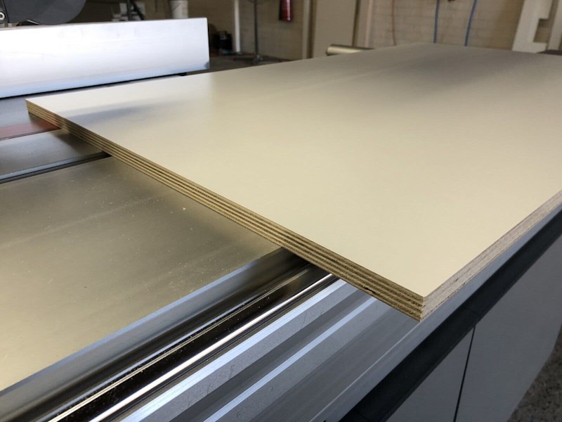 LAMINATED WHITE WATER PROOF PLYWOOD 2440x1220x16mm CHEAP63008480315521119