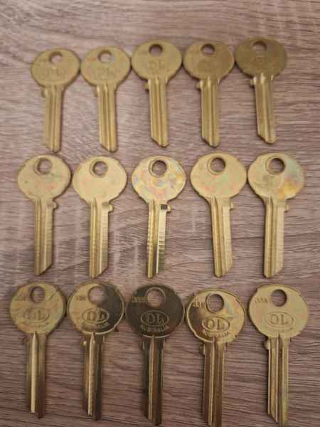 DL 33N key blank for Union Cylinders x 1563439306600577110
