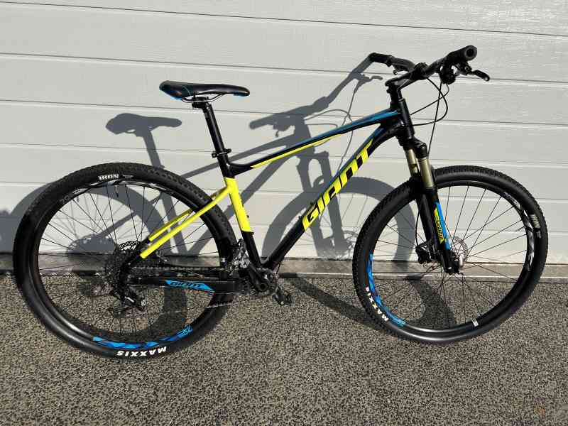 2018 giant fathom 1