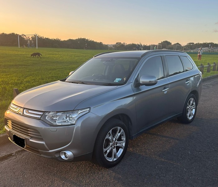 Mitsubishi outlander 201362882735702915112