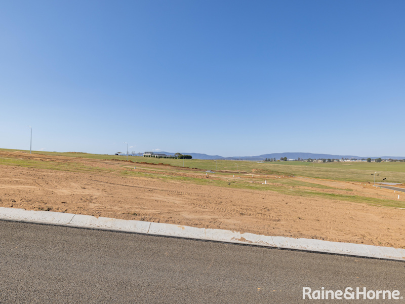 PICTURESQUE PARCEL IN PRETTY HEIGHTS ESTATE63438523378947113