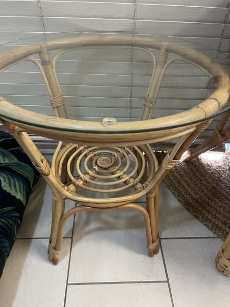 gumtree round coffee table