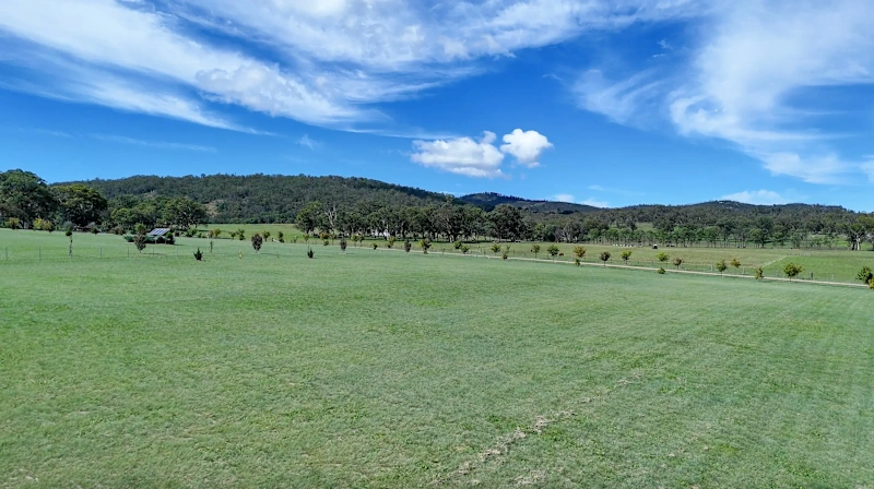 Serene Escape with Stunning Views63438552424706113