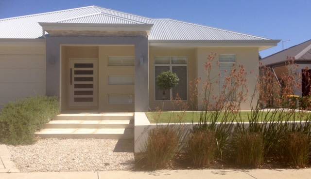 Backyard Specialists628633966016011122