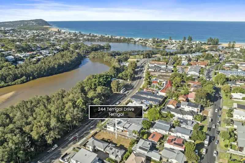 DA-Approved Site for Luxury Duplex Development in Prime Beachside Location63007280809603114
