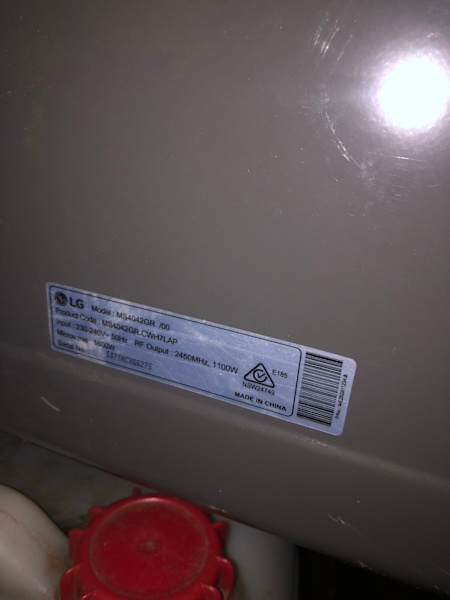 LG microwave works great63017766336898113