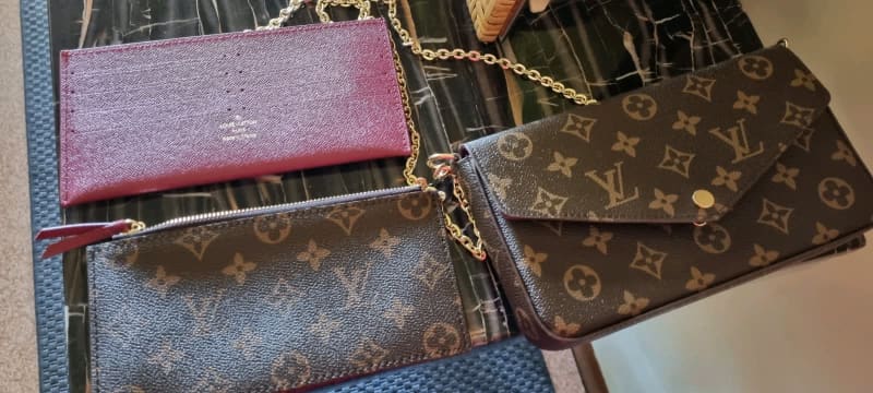 Louis Vuitton EPI Leather Felicie Pochette Chain Clutch Bag and Inserts