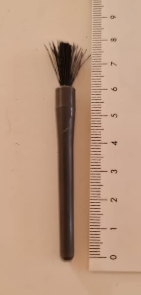 Cleaning brush for Husqvarna 6690 sewing machine vintage63016913930241111