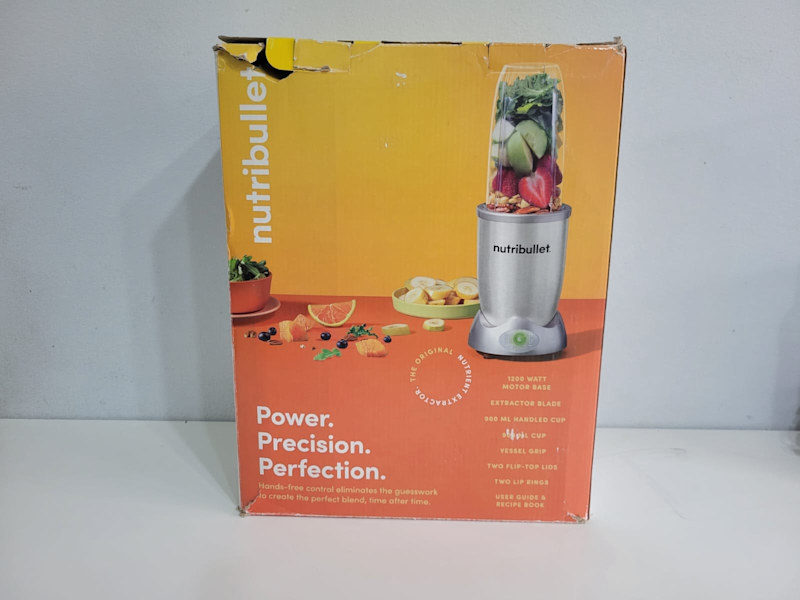 Nutribullet 1200W Series Blender, Silver (N12-1007) almost brand new!!63021283153666111