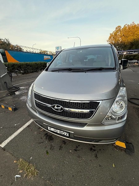 2011 Hyundai iMax62939538366339111
