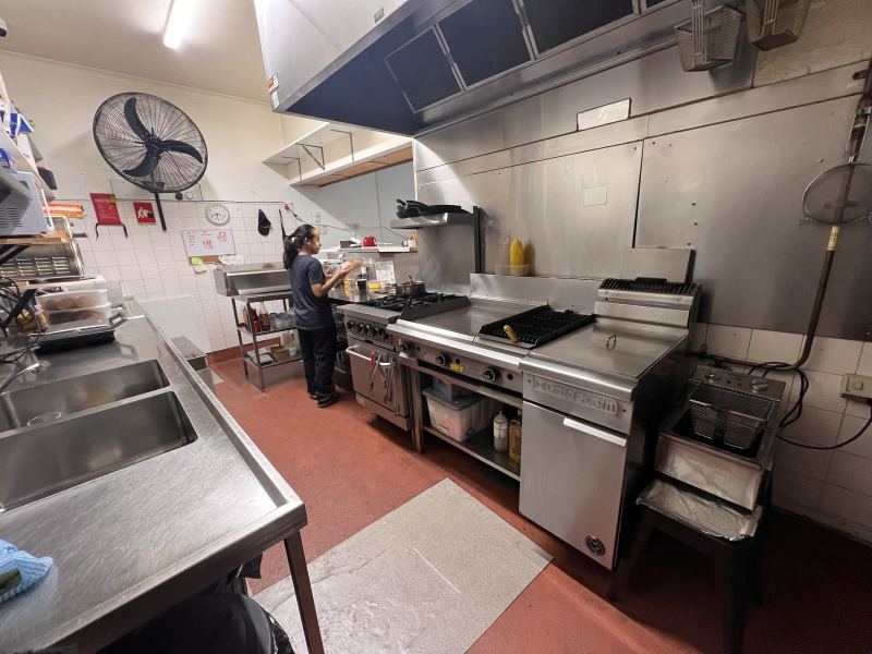 Well-present Cafe for Sale in the heart of Tugun62882740022530111