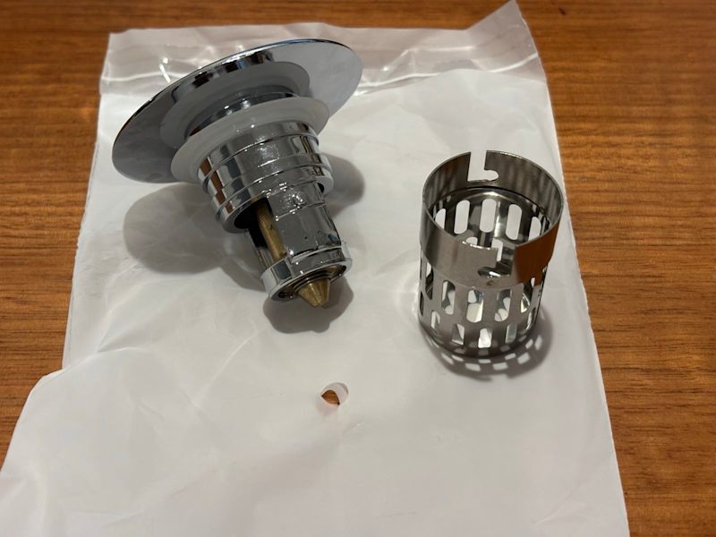 Universal pop up Vanity Drain Strainers $20 ea (2 available)63012444223875112