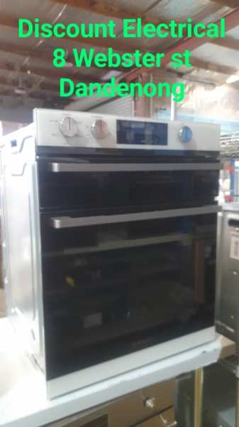 Westinghouse 60cm Electric Oven Separate Grill RRP$1729.00 WE DO $999.63016060057729111