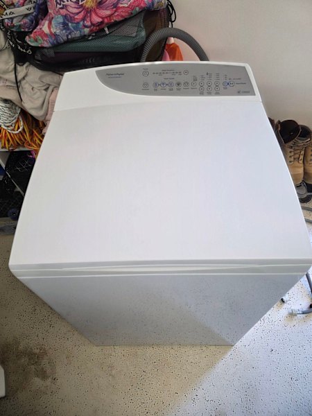 Fisher & Paykel 8kg Washing Machine63612127154050110