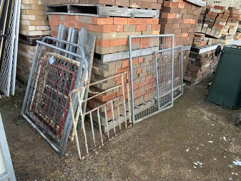FARM GATES DIFFERENT SIZES GALVANISED63014240854785112