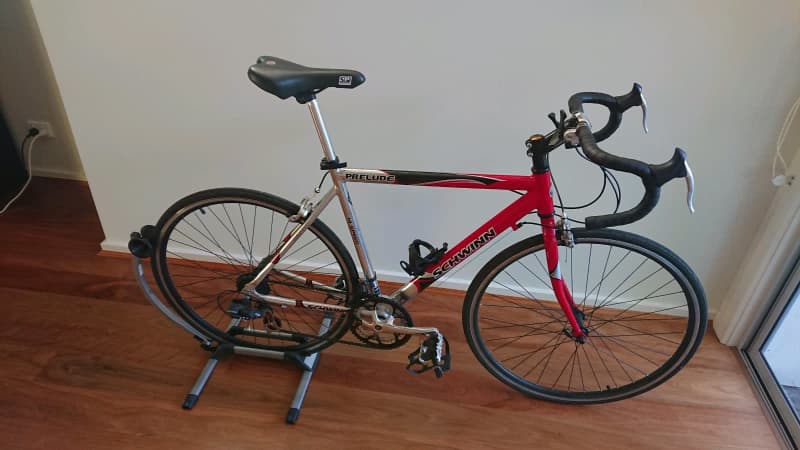 schwinn 700c prelude men's road bike