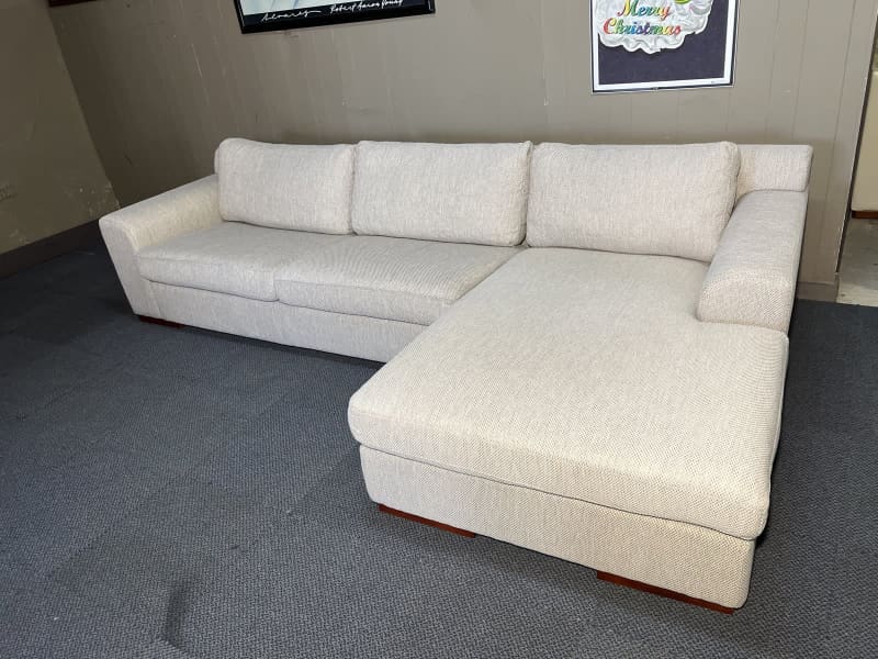 Plush Sofa Melbourne Gumtree Baci Living Room