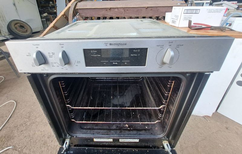 Westinghouse electric wall oven63016485021441112