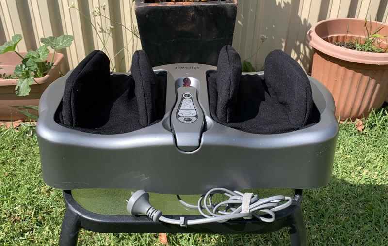 Homedics Foot Massager w/ Remote Control, Hardly-used63444074772611110