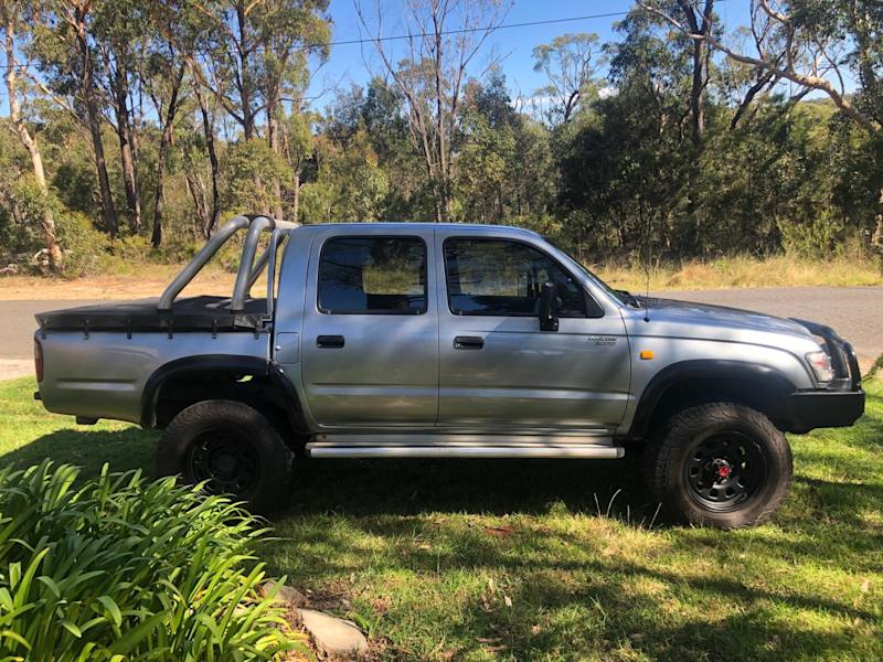 2002 Toyota Hilux Dual Cab Turbo Diesel62940490530177111
