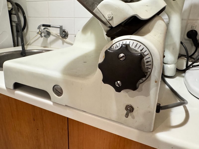 Berkel Commercial Meat Slicer - Restored63612128711682112