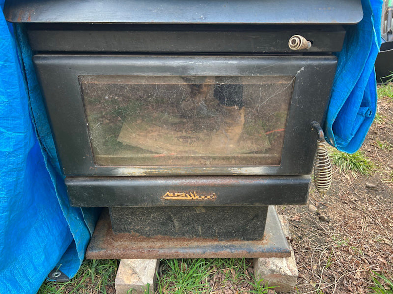 Wood burning heater63470141058562110